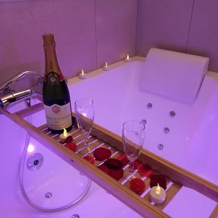 L'Atelier Des Reves Un Moment Magique Spa Prive Beaune  Eksteriør bilde